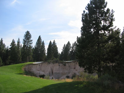 A difficult approach shot awaits at Broken Top's signature 11th hole