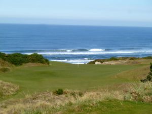Pacific Dunes 10th Waves