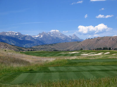 A huge finishing hole with a stunning backdrop