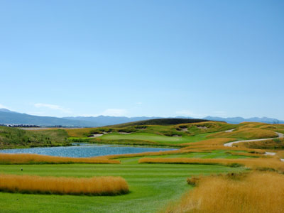 The fescue, water, and grass combined to create a gorgeous site
