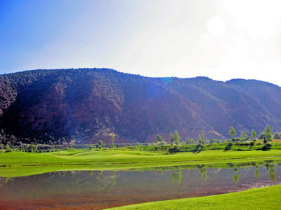 A 3 wood off the tee and a wedge into the green will give you a great chance to score a birde here