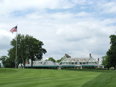 Few clubhouses rival Oakmont's historic structure