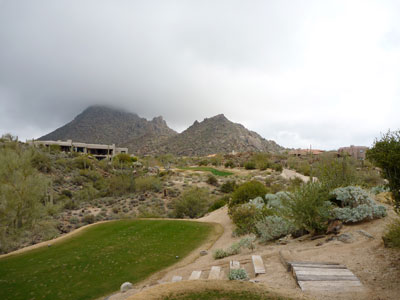 Beautiful uphill par 3