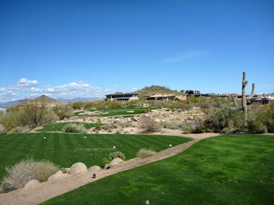 Nicknamed 'Post Card' for the photogenic opportunties at this hole