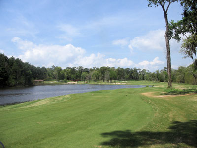 The split tee gives two completely different looks to this hole