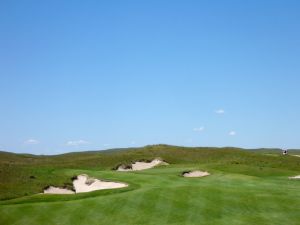Sand Hills 14th Approach